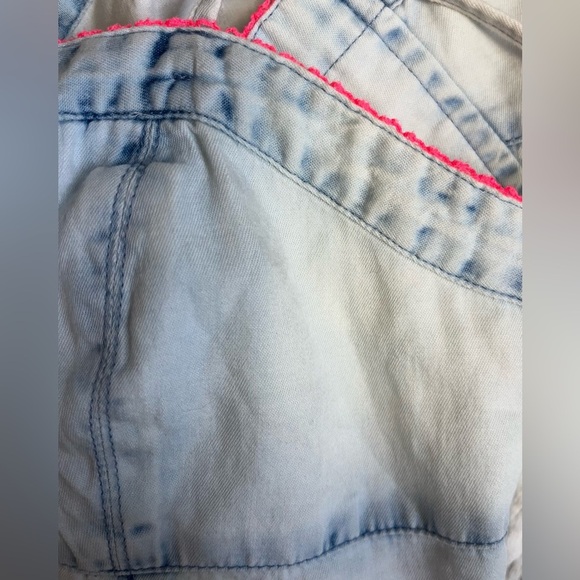 American Eagle Denim Bustier With Contrast Vibrant Pink Trim. 
Size Medium - Picture 4 of 5